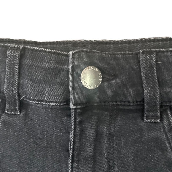 & Denim Black Faded High Rise Jean Shorts - Picture 2 of 4